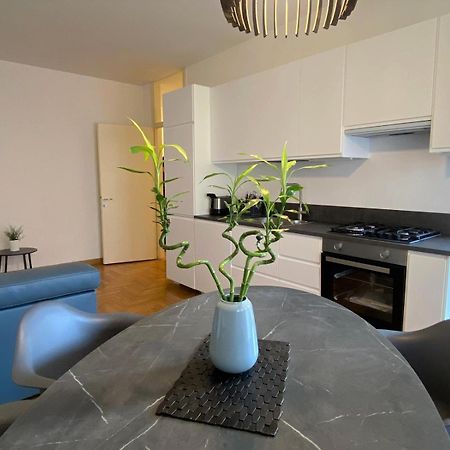 The Little Duck - Modern Apartment With Balcony Como Exteriér fotografie