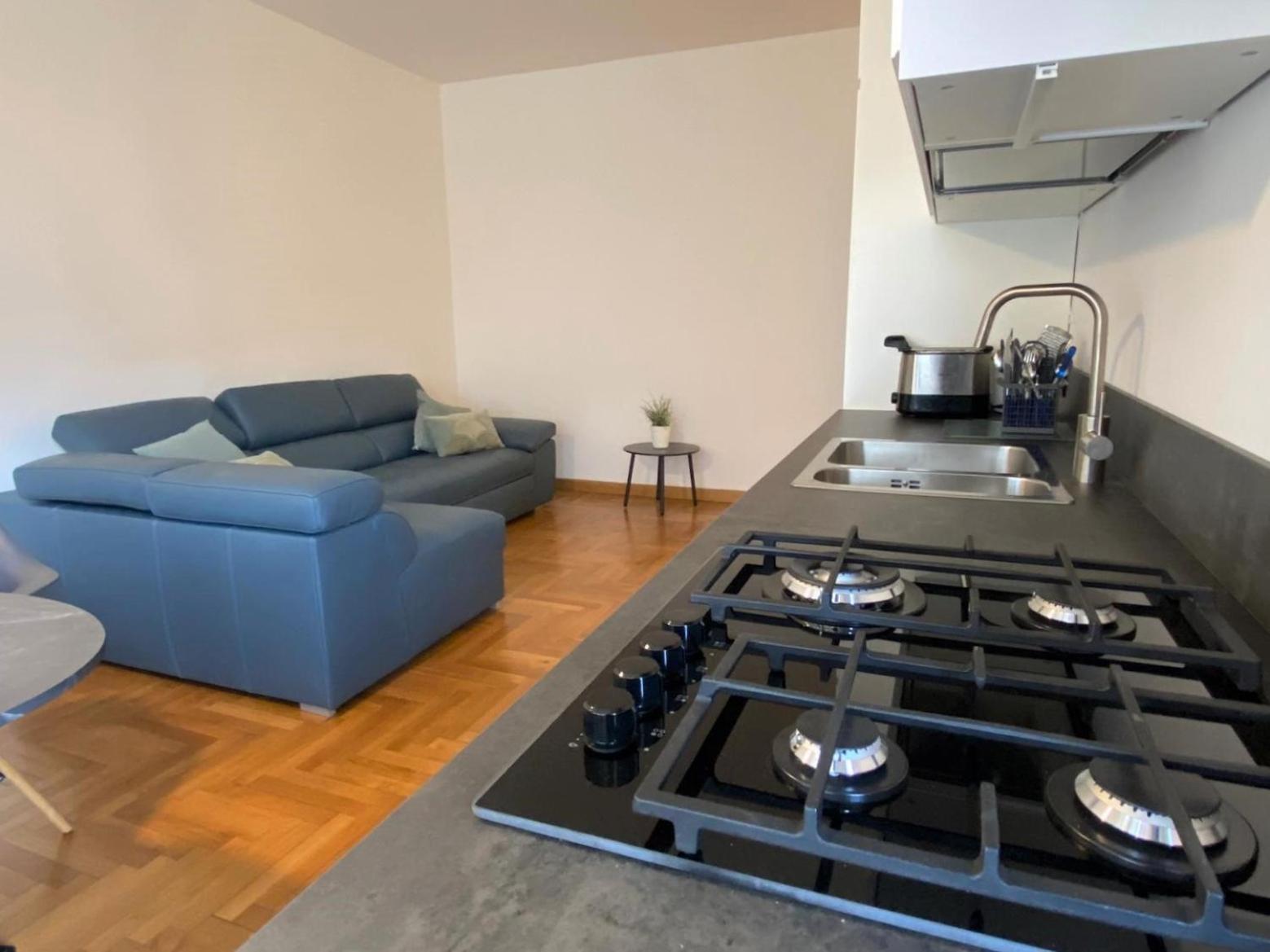 The Little Duck - Modern Apartment With Balcony Como Exteriér fotografie