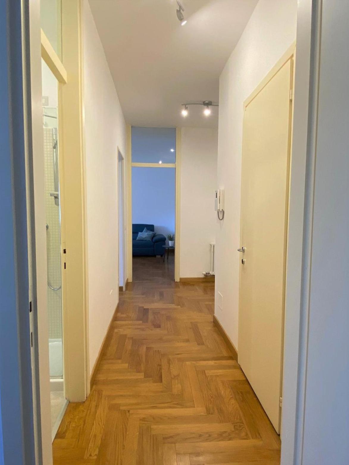 The Little Duck - Modern Apartment With Balcony Como Exteriér fotografie