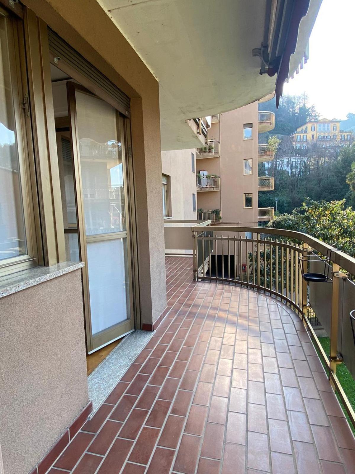 The Little Duck - Modern Apartment With Balcony Como Exteriér fotografie